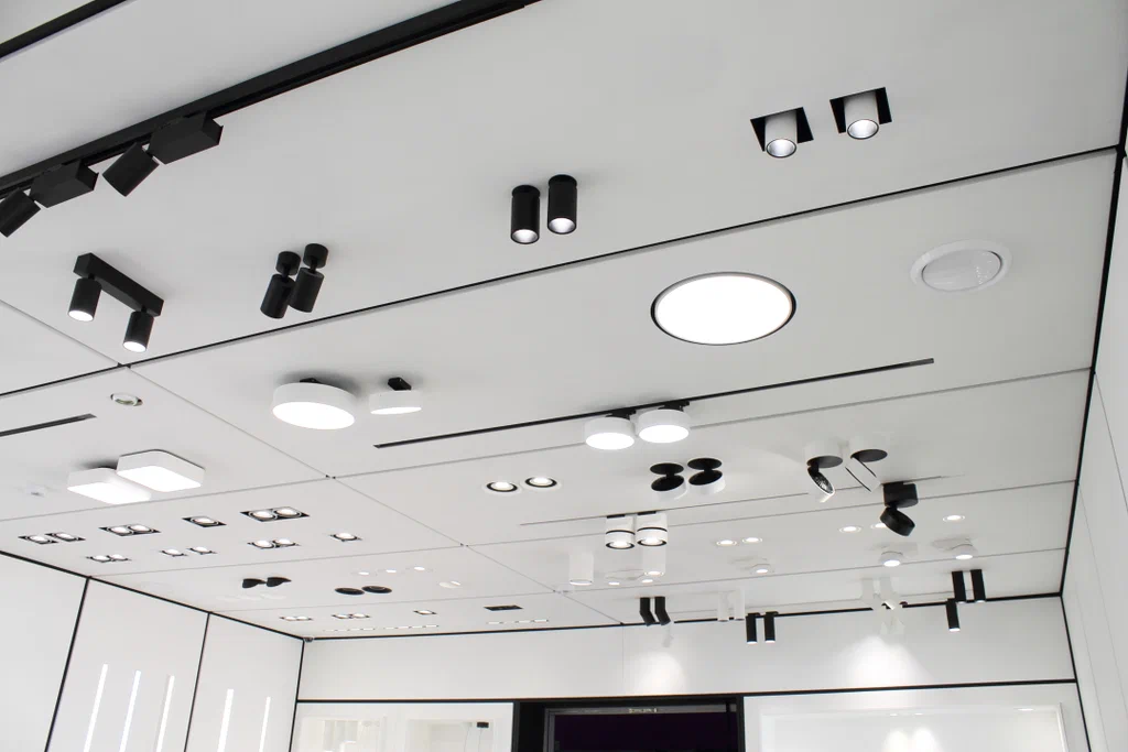 Установка светильников в потолок: пошаговая инструкция по монтажу - 1